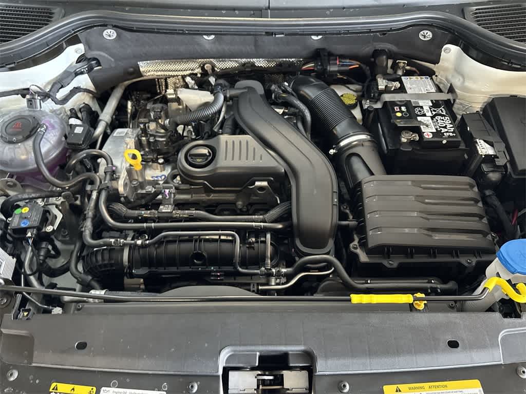 2025 Volkswagen Taos SE