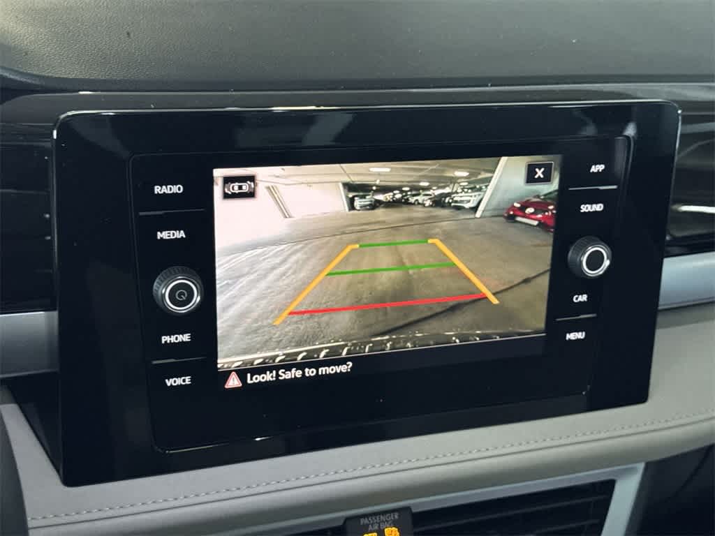 2025 Volkswagen Taos SE