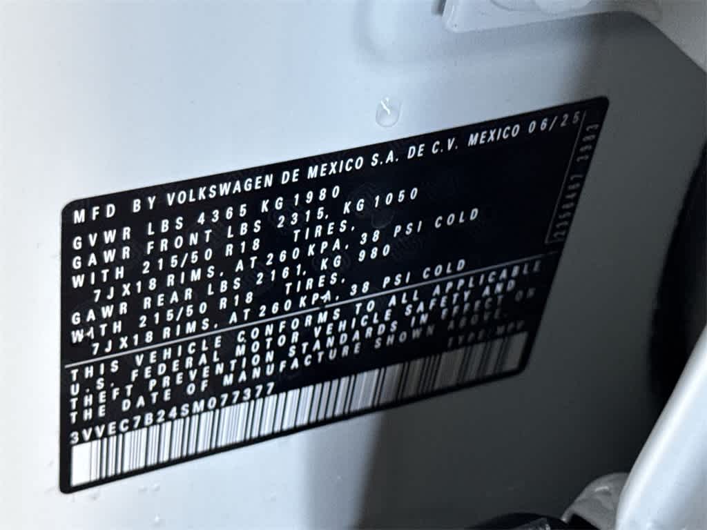 2025 Volkswagen Taos SE