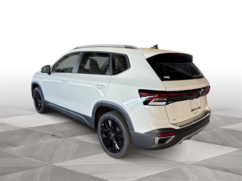 2025 Volkswagen Taos SE
