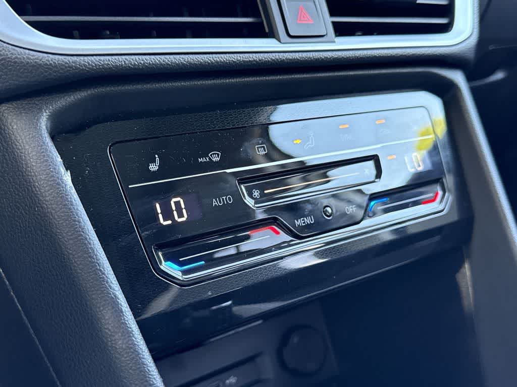 2026 Volkswagen Taos SE