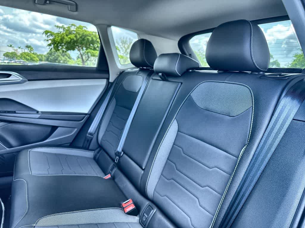 2026 Volkswagen Taos SE