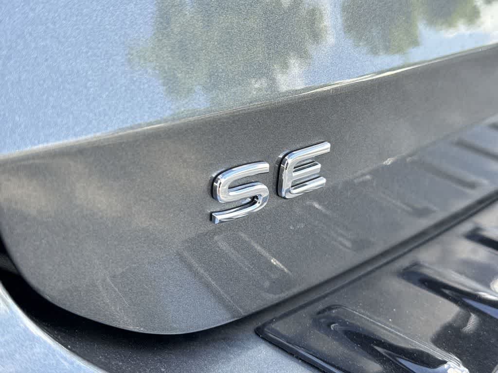 2026 Volkswagen Taos SE