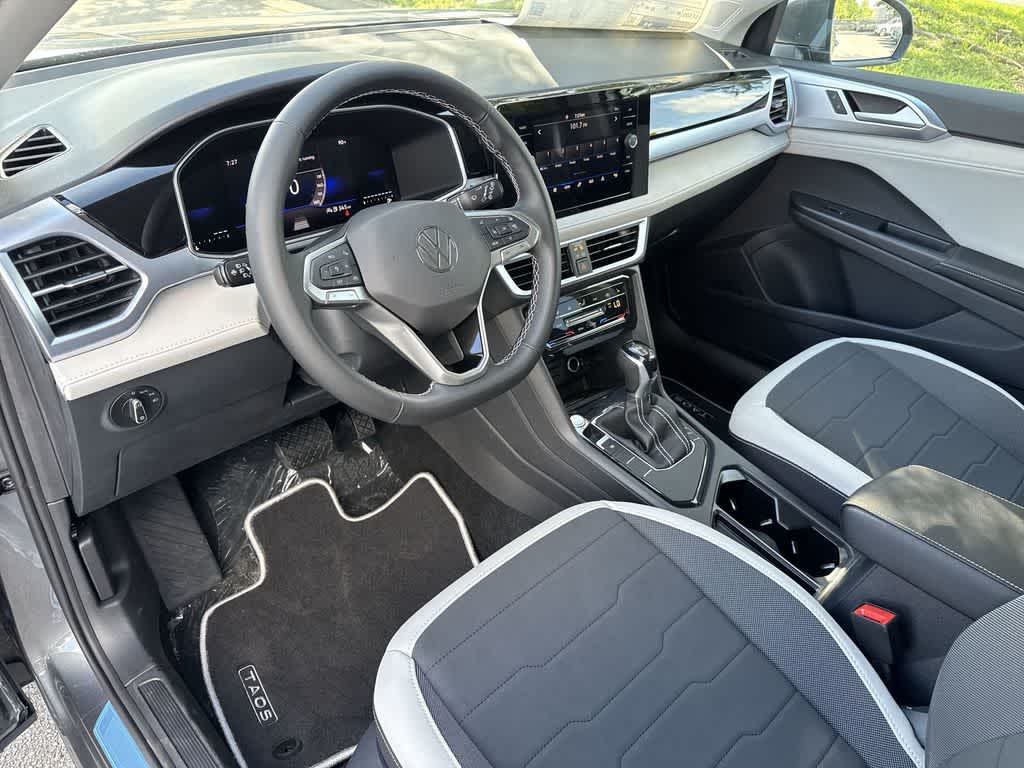 2026 Volkswagen Taos SE