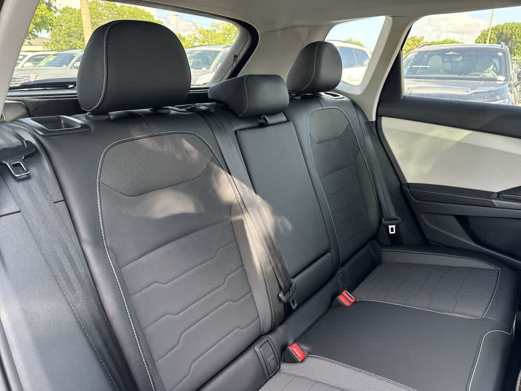 2026 Volkswagen Taos SE