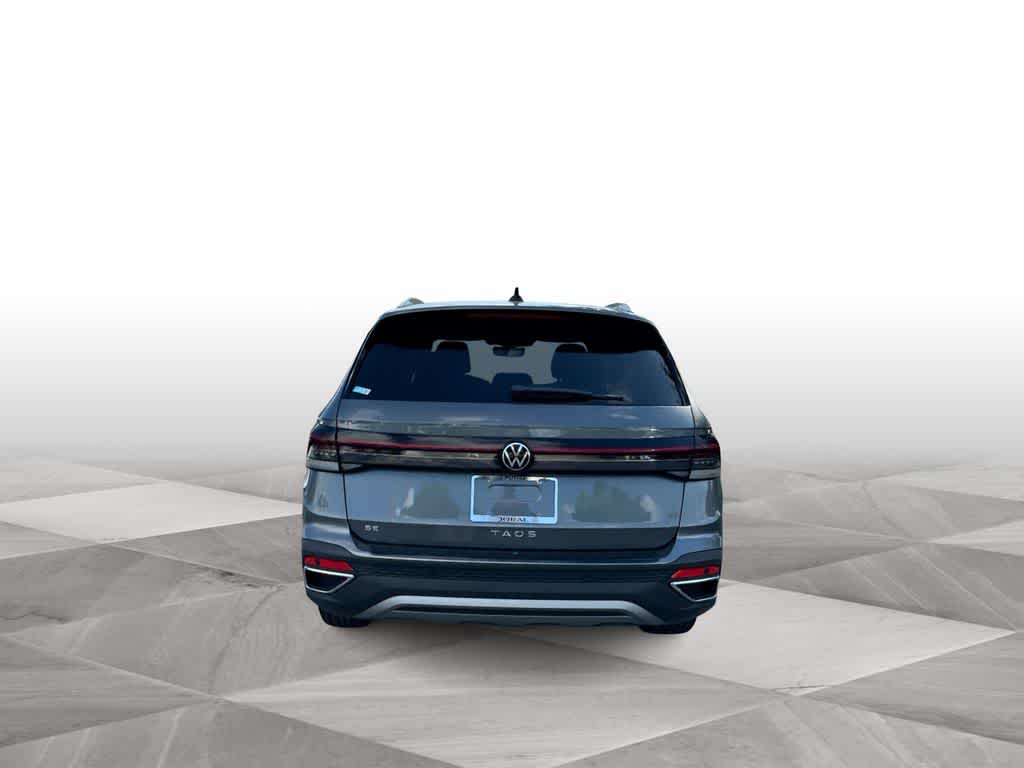 2026 Volkswagen Taos SE