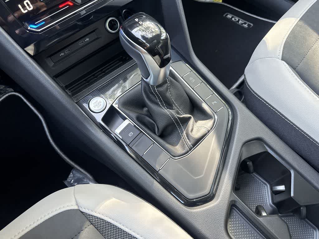 2026 Volkswagen Taos SE