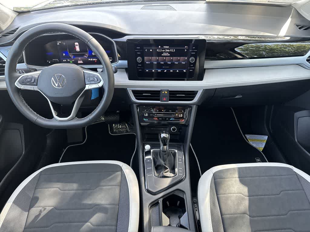 2026 Volkswagen Taos SE
