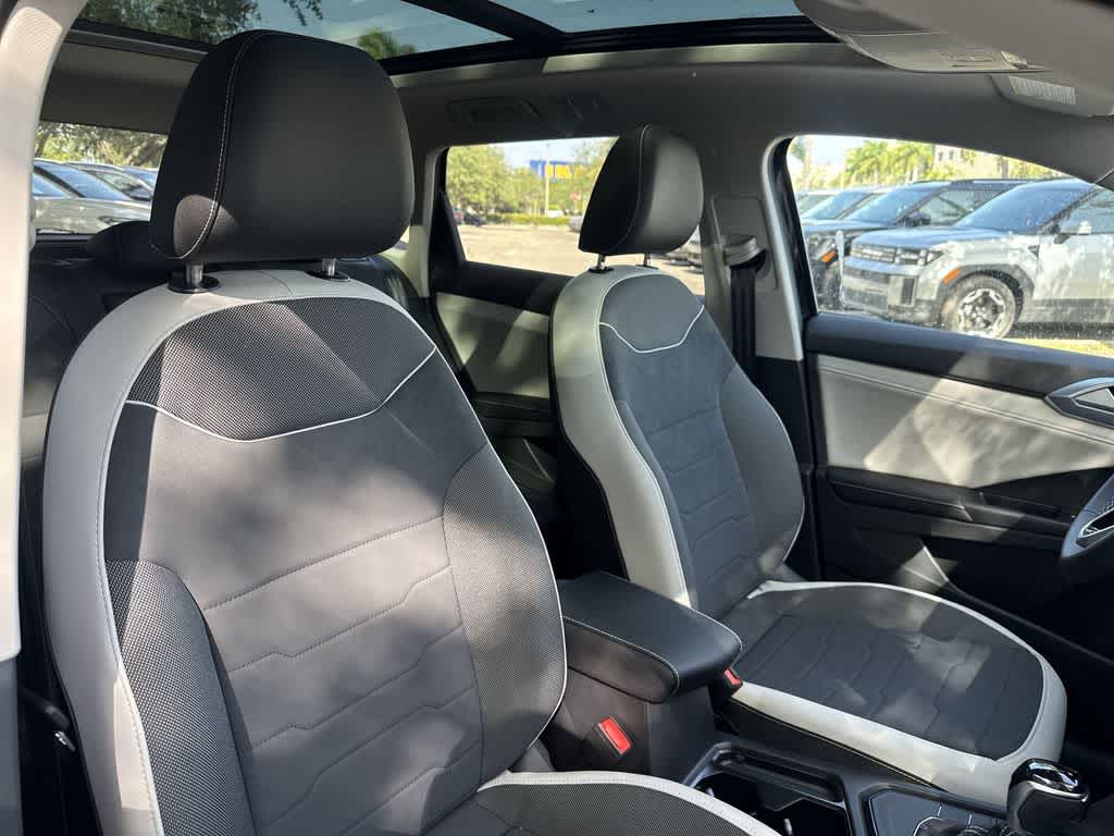 2026 Volkswagen Taos SE