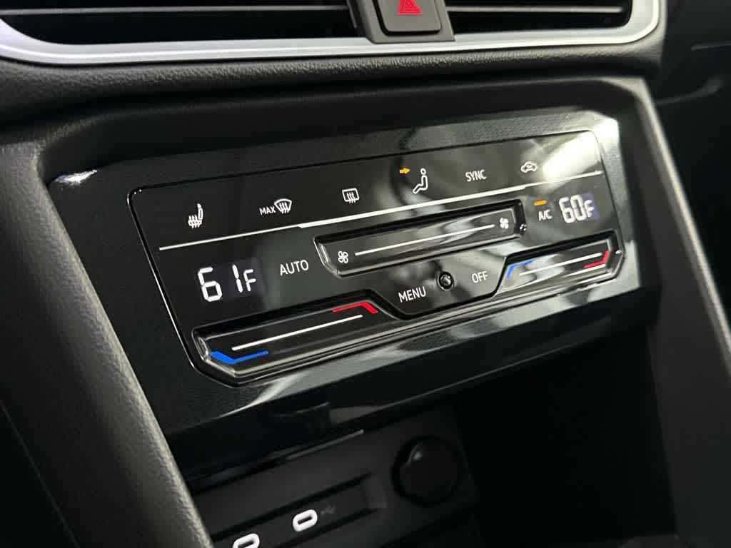 2026 Volkswagen Taos SE