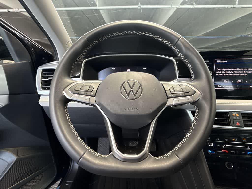 2026 Volkswagen Taos SE