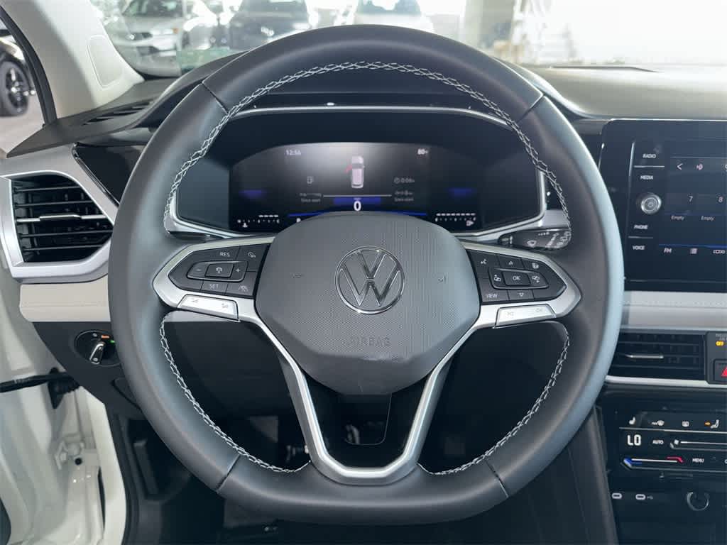 2026 Volkswagen Taos SE