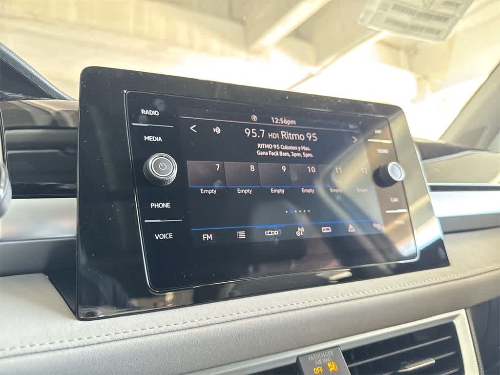 2026 Volkswagen Taos SE