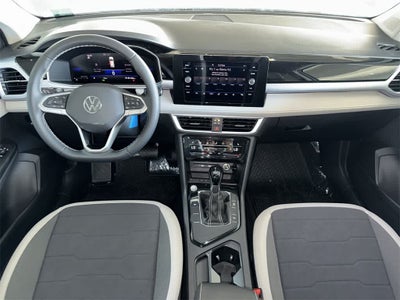 2026 Volkswagen Taos SE