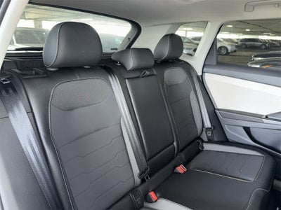 2026 Volkswagen Taos SE