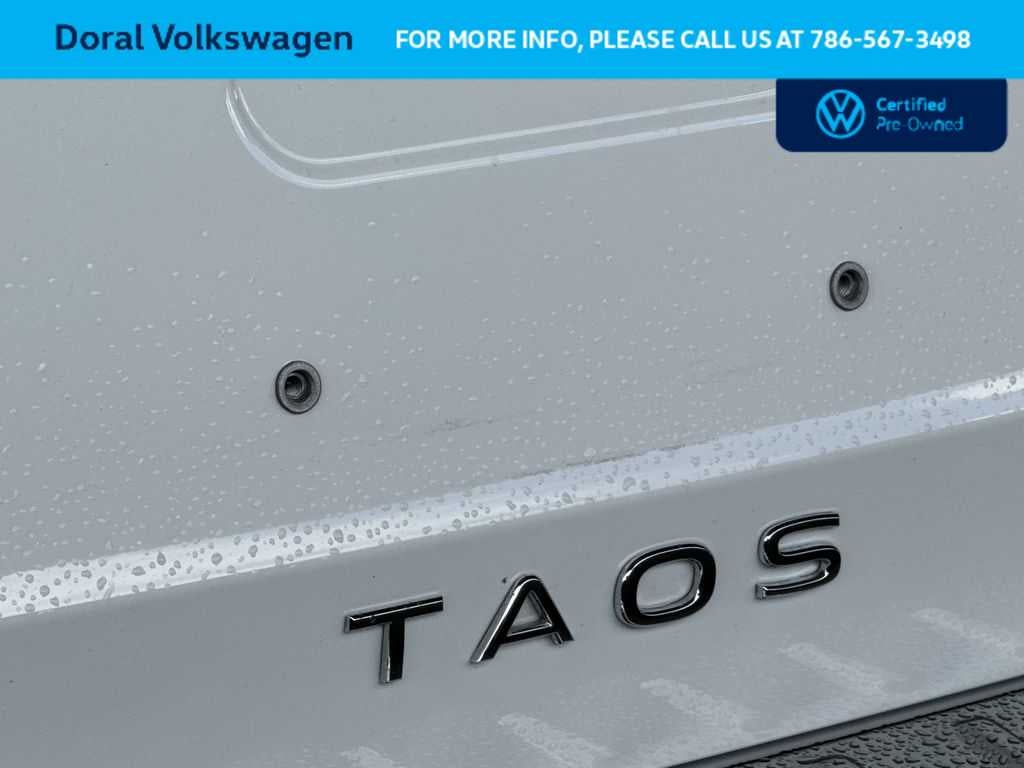2025 Volkswagen Taos SE