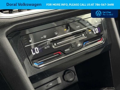 2025 Volkswagen Taos SE