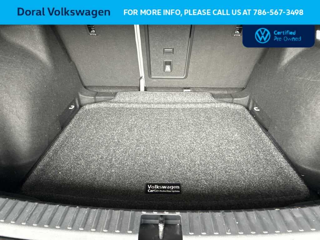 2025 Volkswagen Taos SE