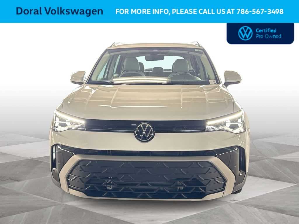2025 Volkswagen Taos SE