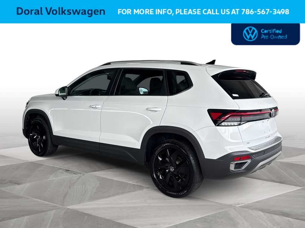 2025 Volkswagen Taos SE