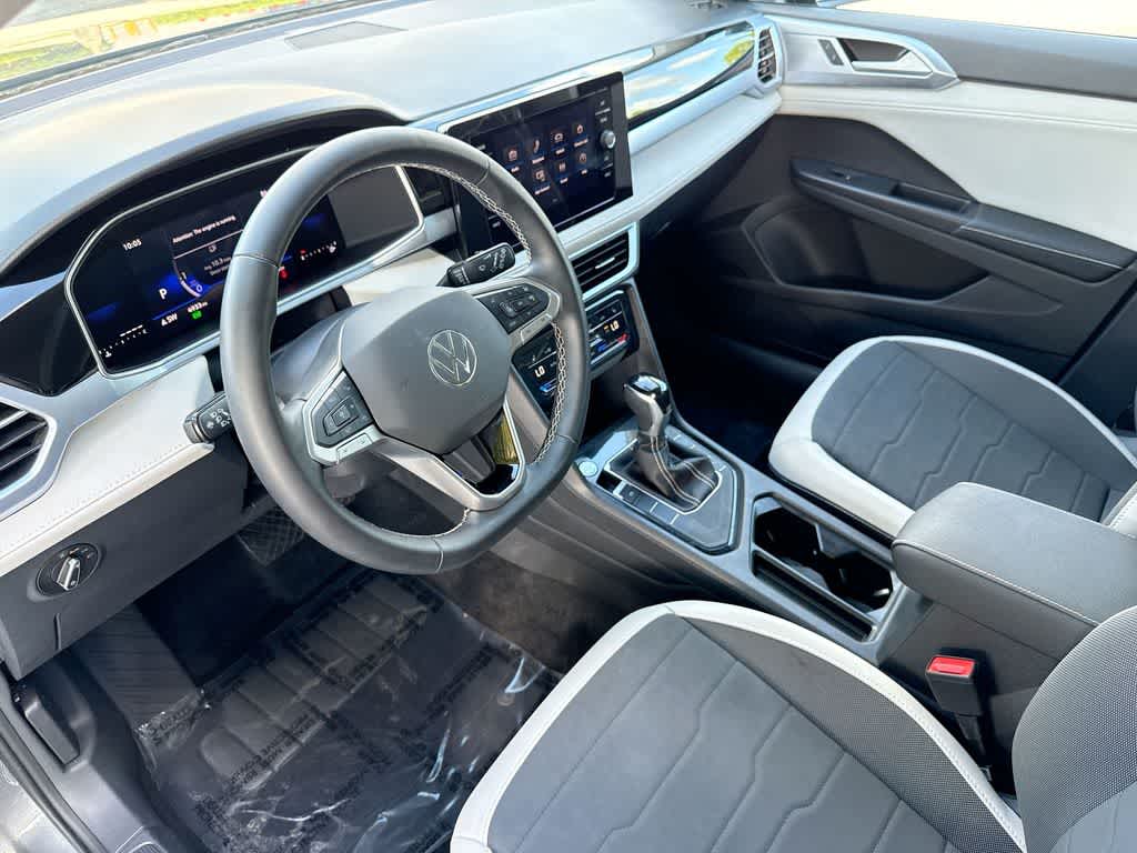 2026 Volkswagen Taos SE
