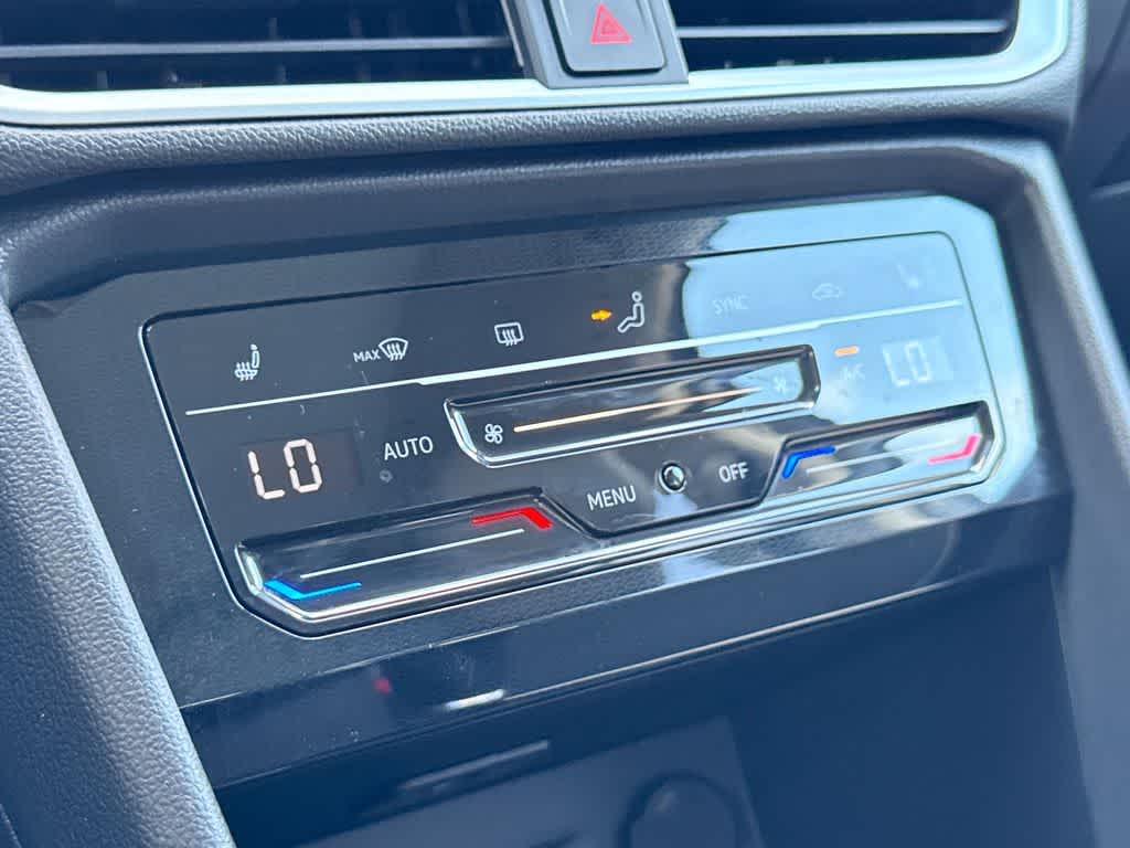 2026 Volkswagen Taos SE