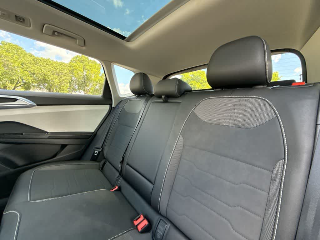 2026 Volkswagen Taos SE