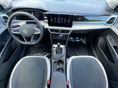 2026 Volkswagen Taos SE