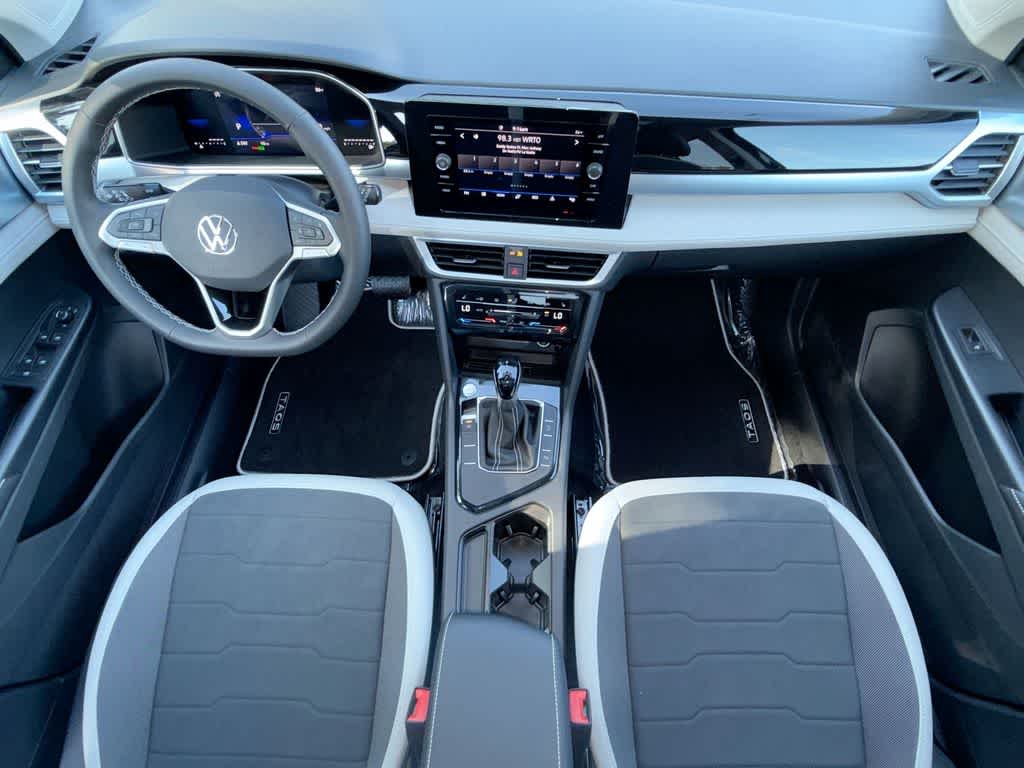 2026 Volkswagen Taos SE