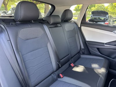 2026 Volkswagen Taos SE