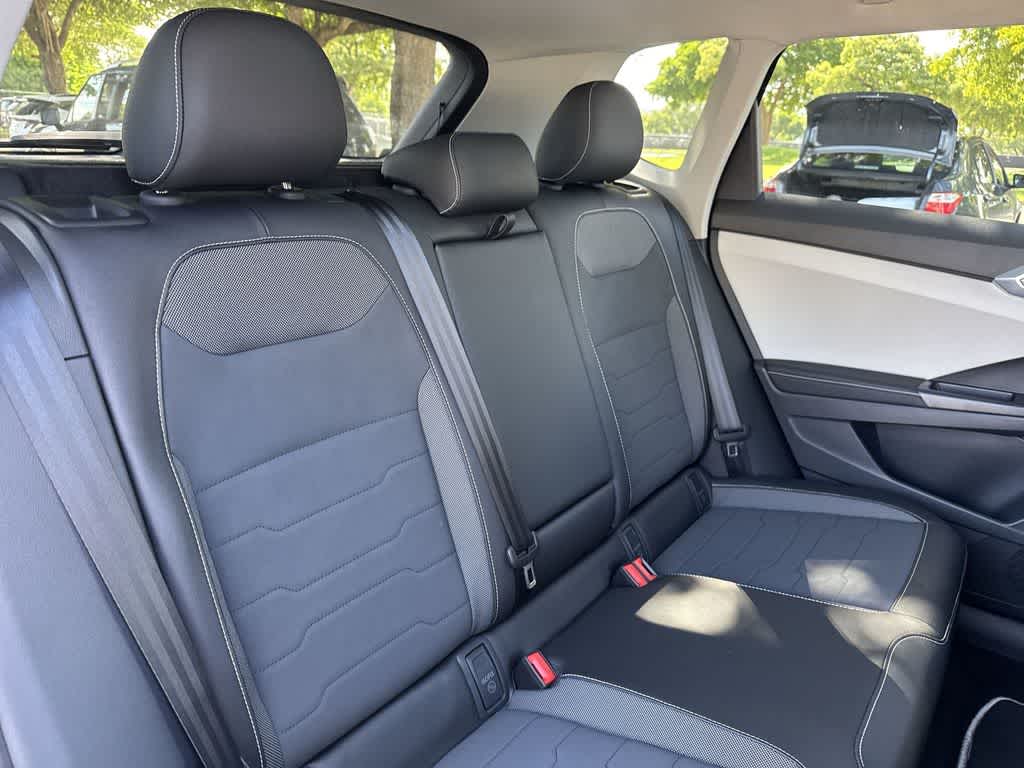 2026 Volkswagen Taos SE