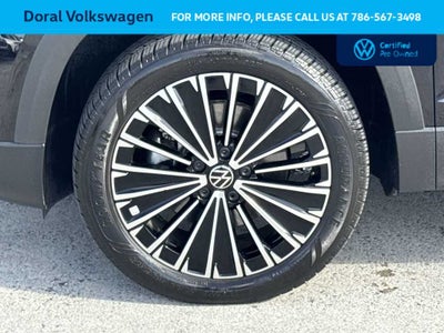2025 Volkswagen Taos SE