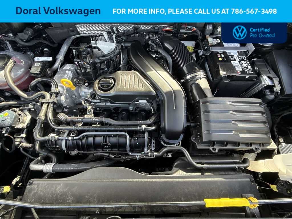 2025 Volkswagen Taos SE