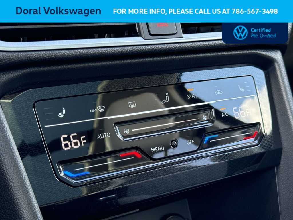 2025 Volkswagen Taos SE