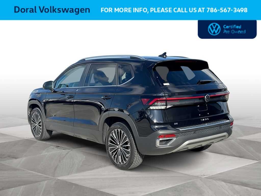 2025 Volkswagen Taos SE