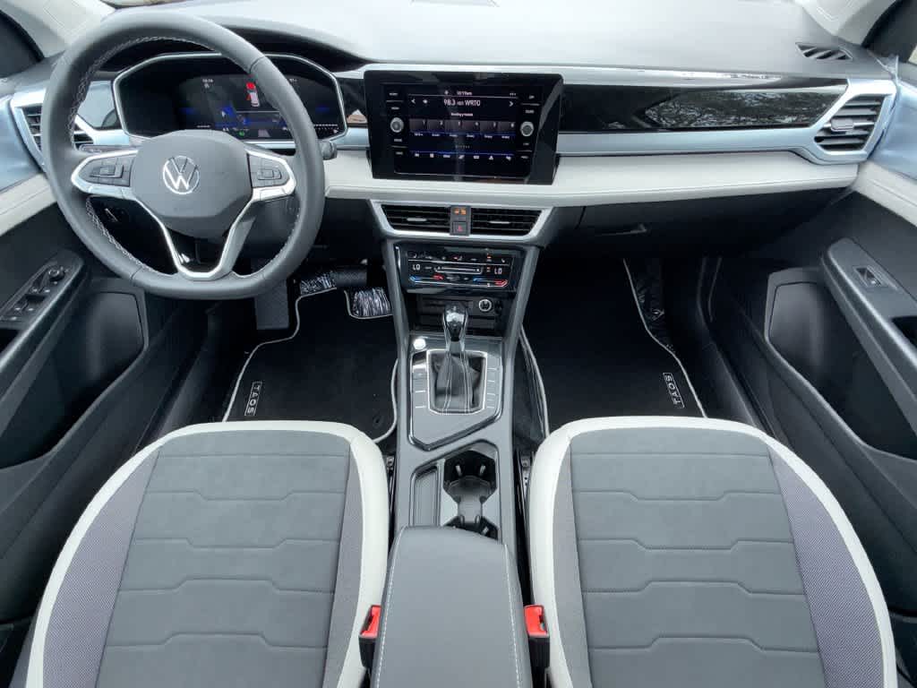 2026 Volkswagen Taos SE
