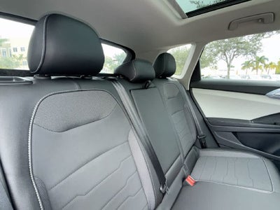 2026 Volkswagen Taos SE
