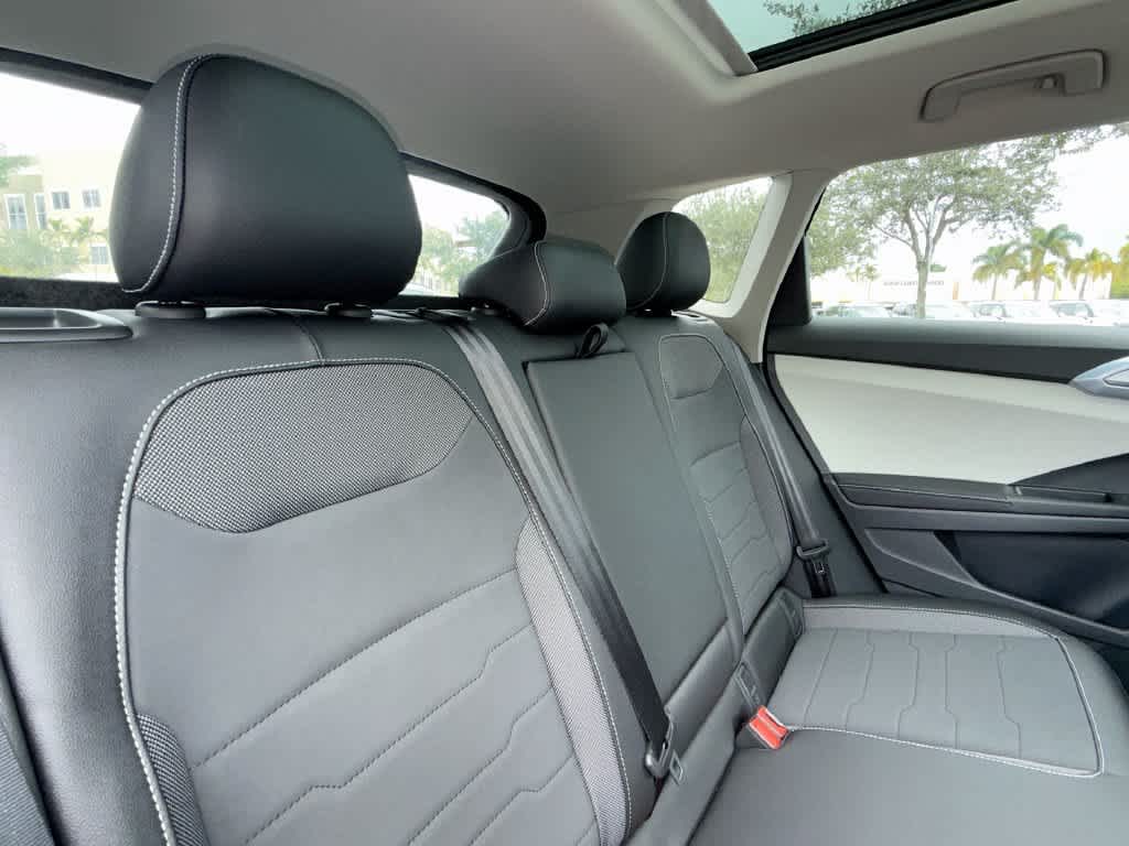 2026 Volkswagen Taos SE