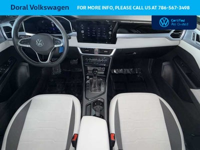 2025 Volkswagen Taos SE