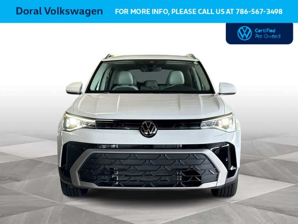 2025 Volkswagen Taos SE