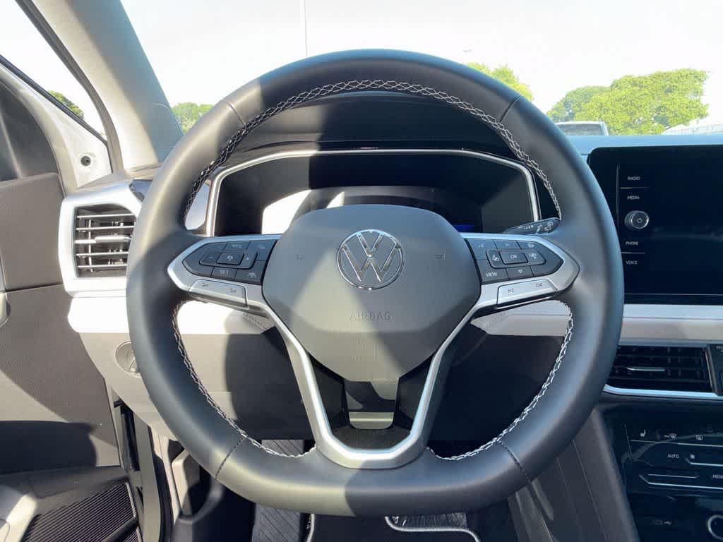 2026 Volkswagen Taos SE