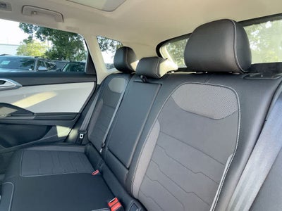 2026 Volkswagen Taos SE