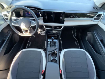 2026 Volkswagen Taos SE