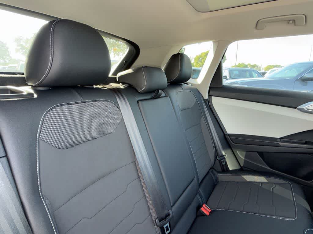 2026 Volkswagen Taos SE
