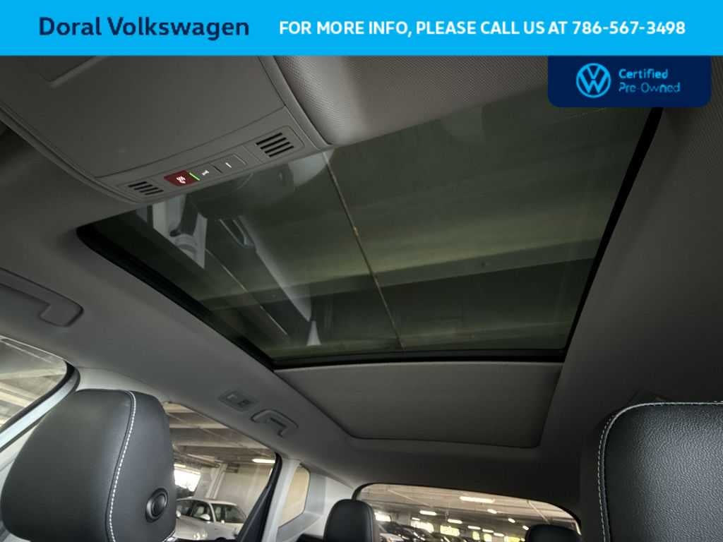 2025 Volkswagen Taos SE