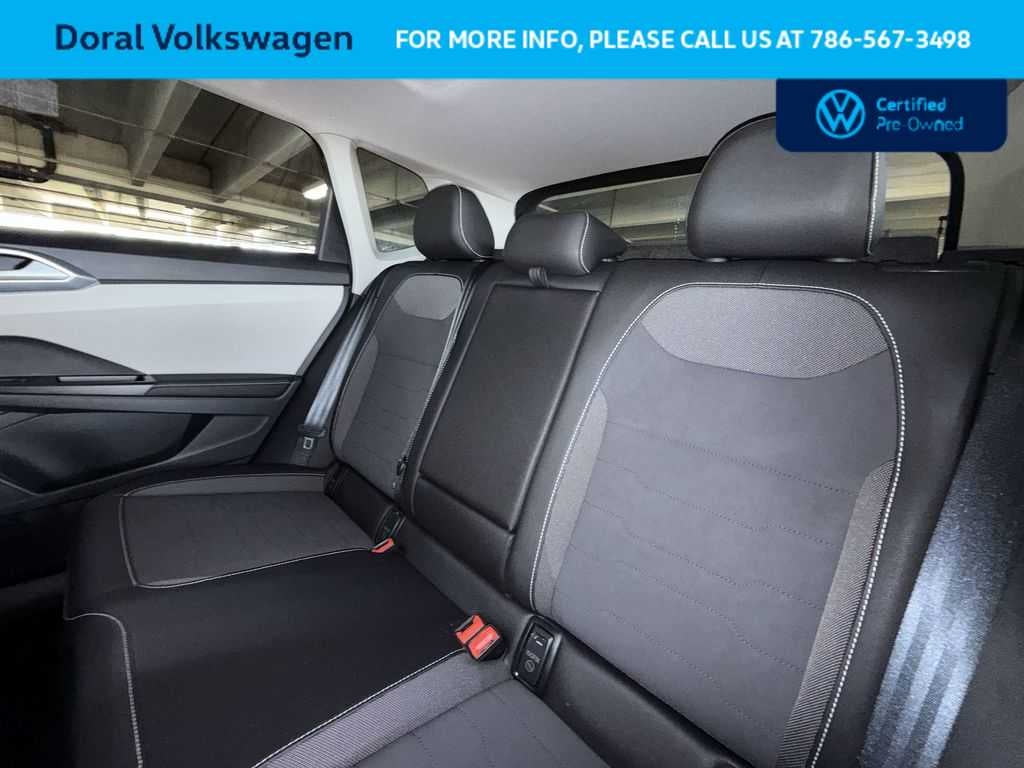 2025 Volkswagen Taos SE