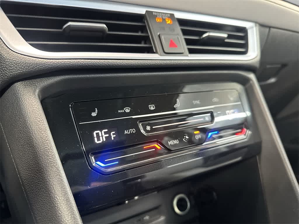 2026 Volkswagen Taos SE