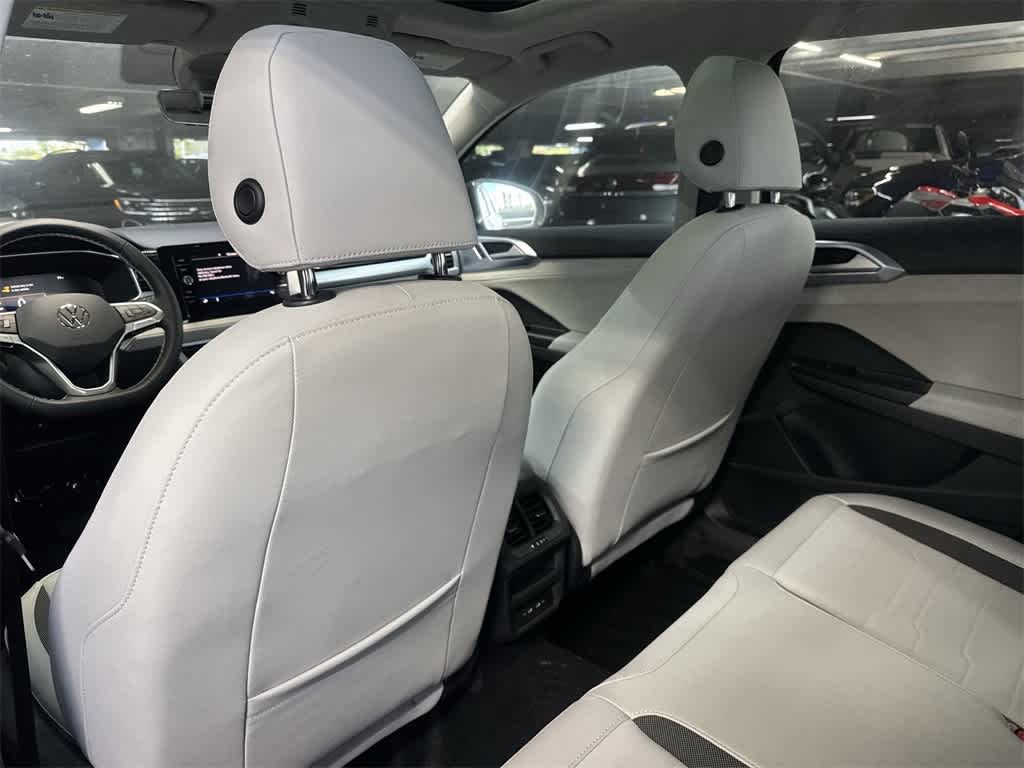 2026 Volkswagen Taos SE