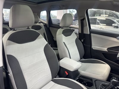 2026 Volkswagen Taos SE