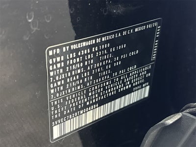 2026 Volkswagen Taos SE